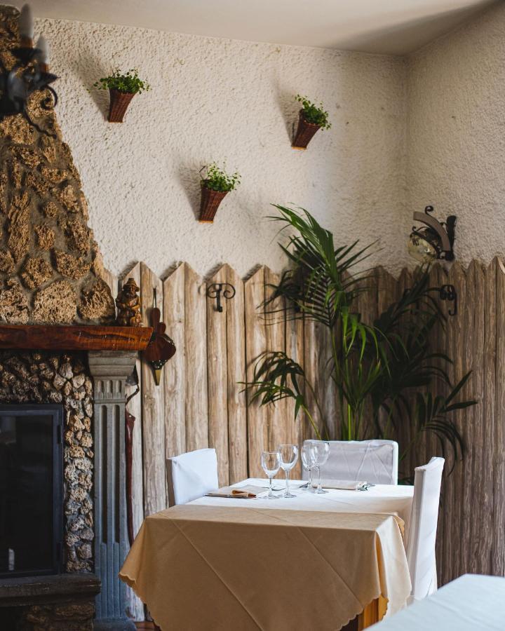 Locanda Del Boscaiolo Monasterolo del Castello Екстер'єр фото