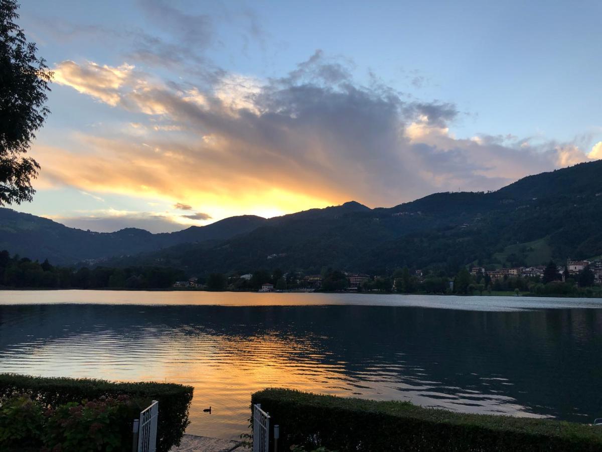 Locanda Del Boscaiolo Monasterolo del Castello Екстер'єр фото